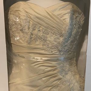 Sophia Tolli strapless Champagne Wedding dress